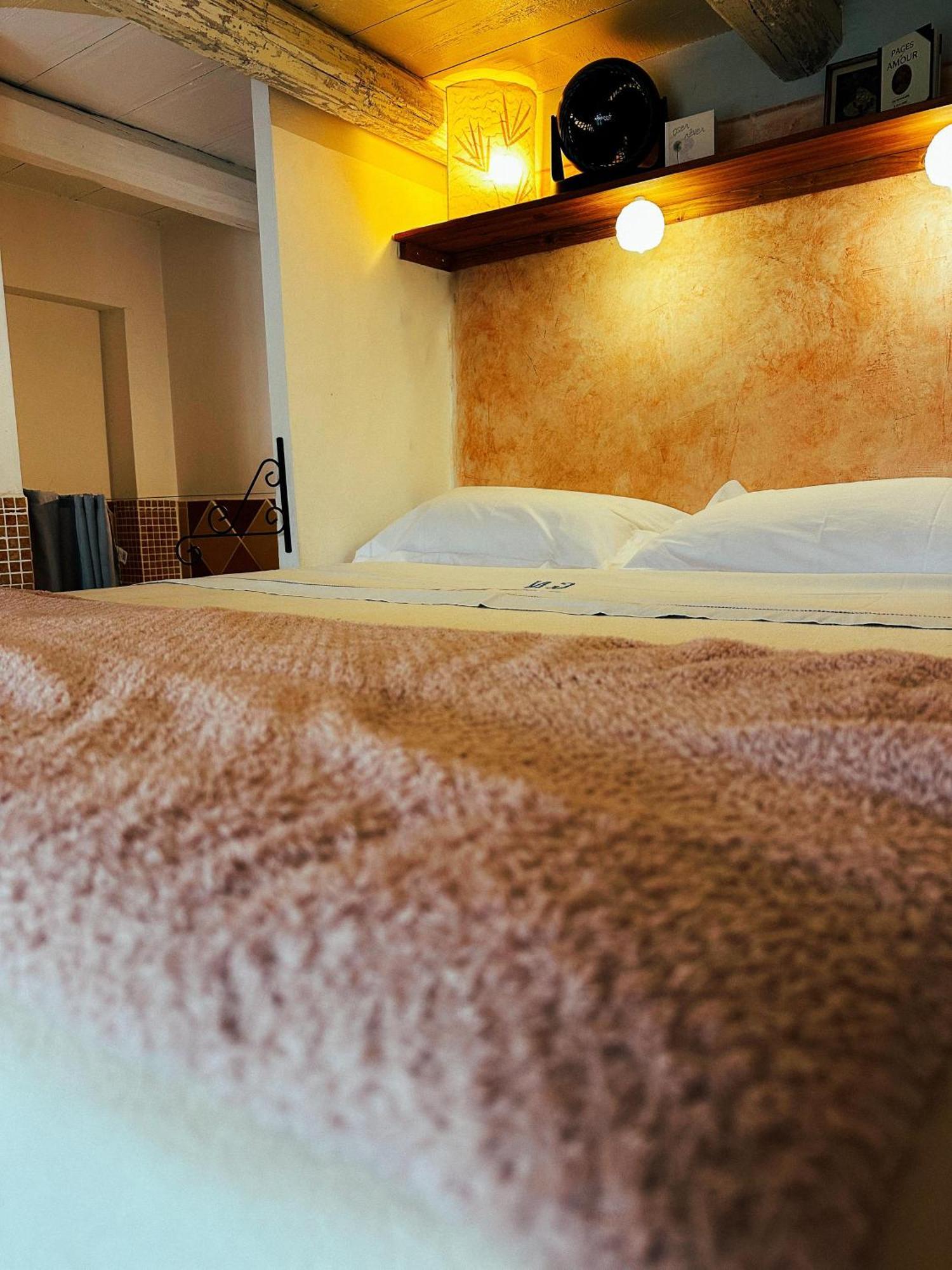 Casaluna, Chambre Climatisee Dans Maison De Village Sotta Exteriör bild